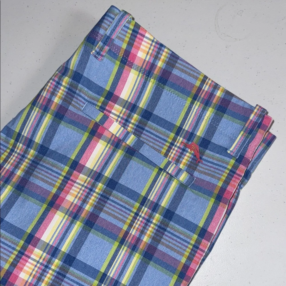 Tommy Bahama Mens Plaid Shorts Blue Pink Yellow 36x9 Marlin Logo Flat Front